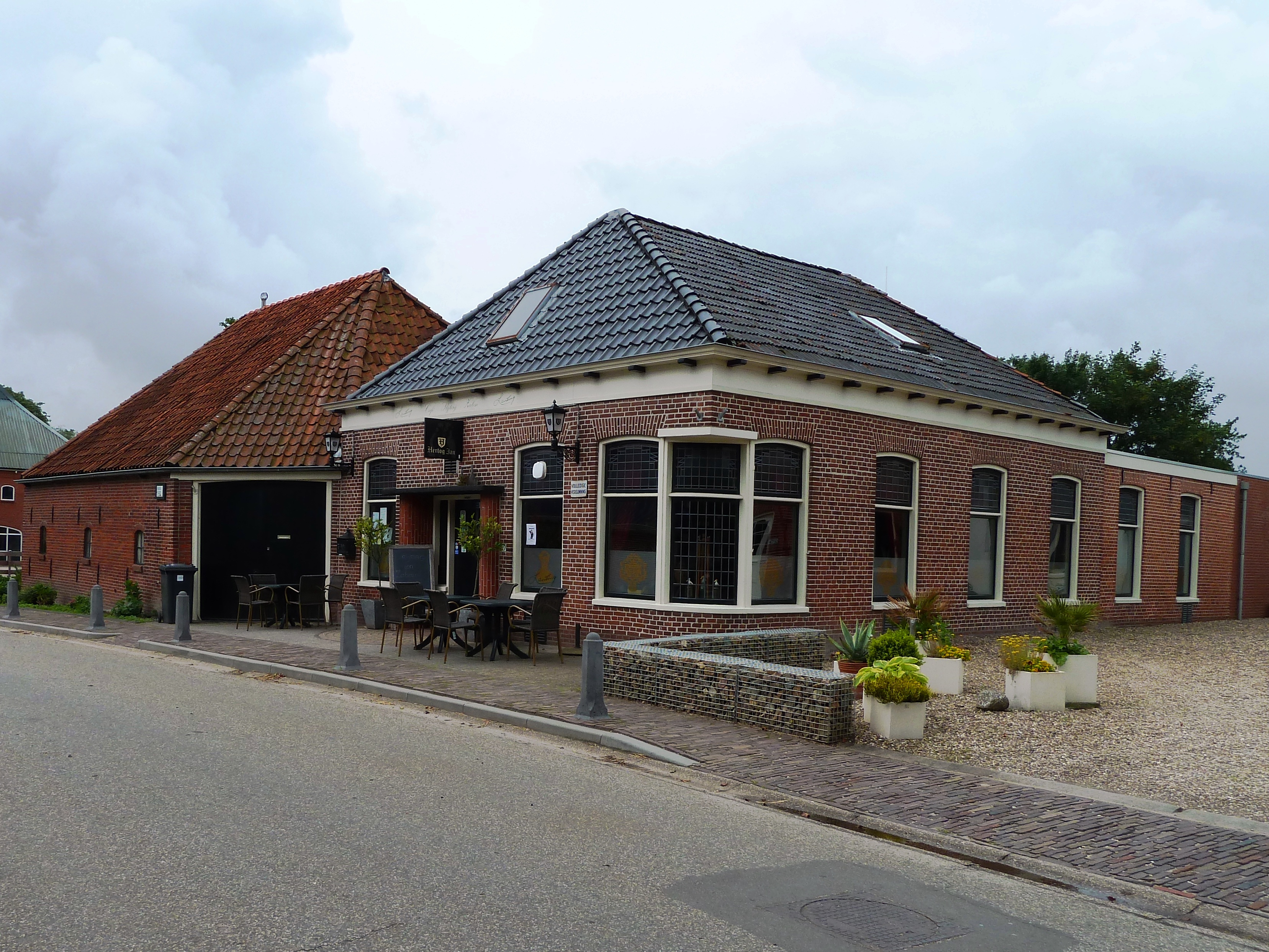 Foto van Meedhuizen